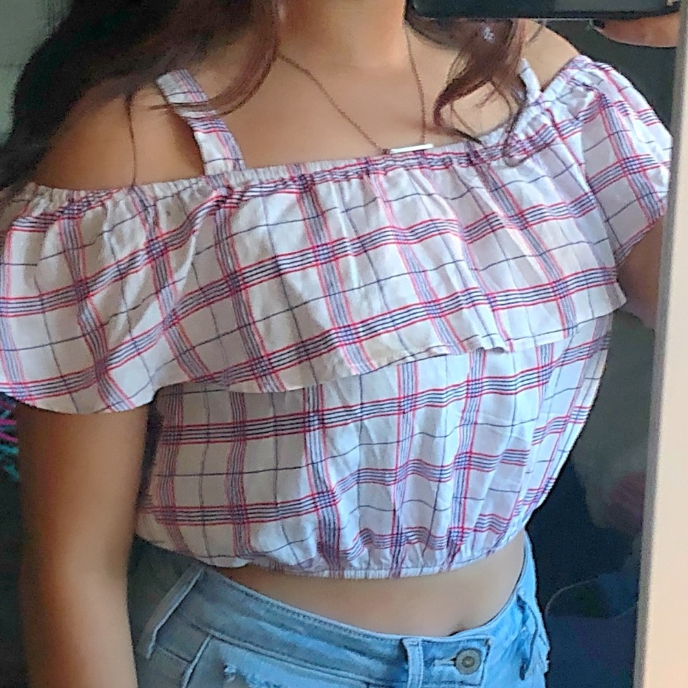 Forever 21 cropped shirt